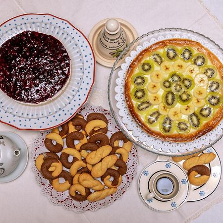 Trulli Donna Isabella Bed & Breakfast โลโกโรตอนโด ภายนอก รูปภาพ