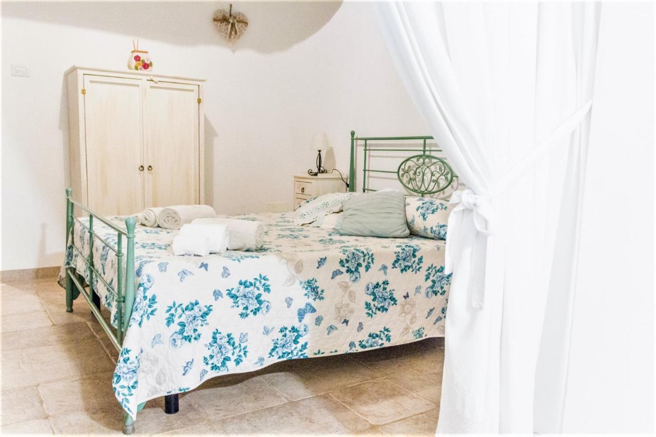 Trulli Donna Isabella Bed & Breakfast โลโกโรตอนโด ภายนอก รูปภาพ