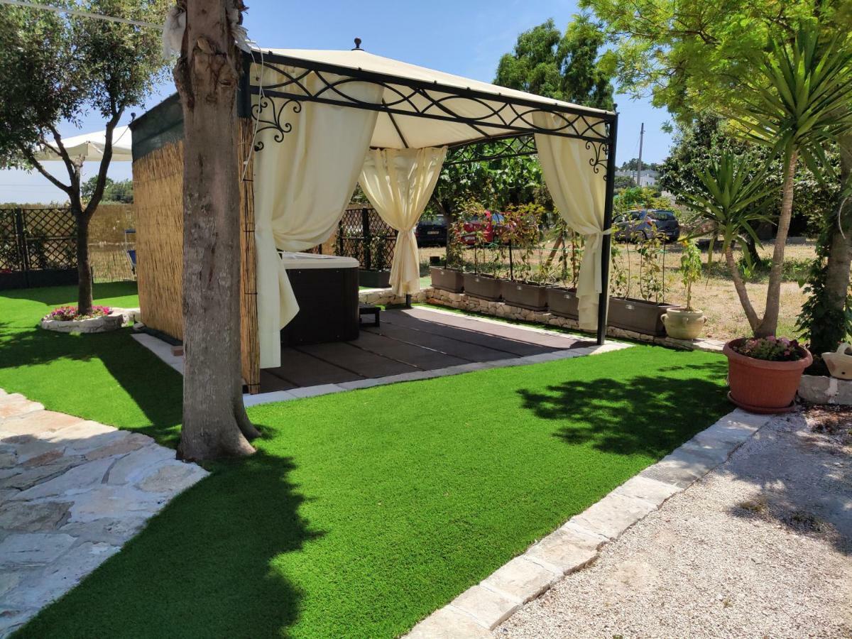 Trulli Donna Isabella Bed & Breakfast โลโกโรตอนโด ภายนอก รูปภาพ